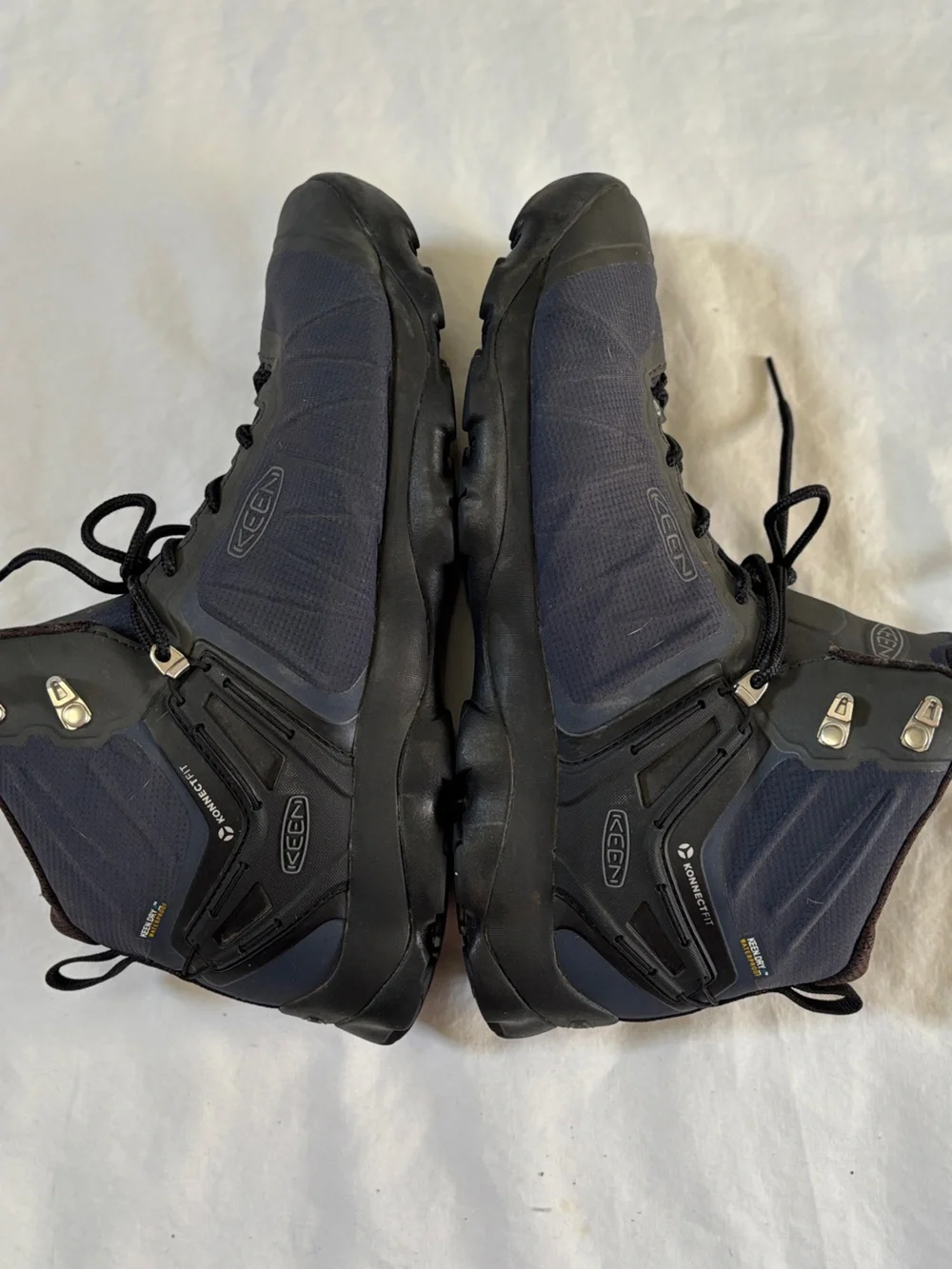 KEEN Men’s Waterproof Hiking Boots KonnectFit Black Size 12 EU 46